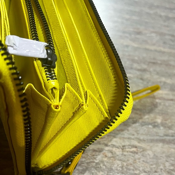 Zadig & Voltaire quilted canary yellow zippered wallet wristlet/ clutch - Picture 6 of 16